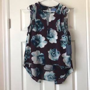 Cold shoulder sleeveless tunic